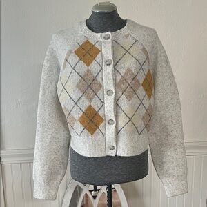 Sincerely Jules White and Gold Argyle Cardigan